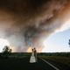 Illustration for article titled How this couple ended up with the most dramatic wedding pictures ever